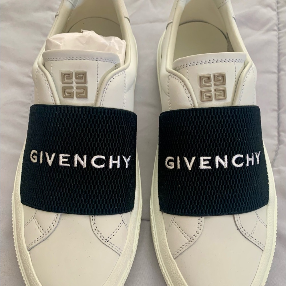 Givenchy Sneaker 7 - Picture 2 of 15